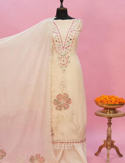 Ivory Saaz