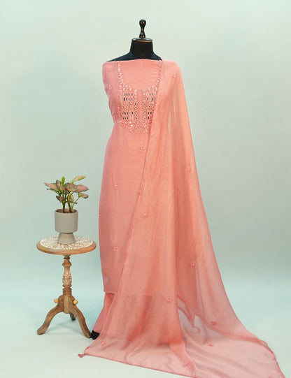 Gul Aaina