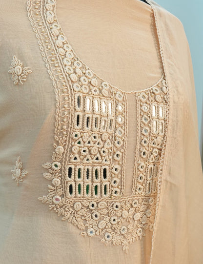 Gul Aaina