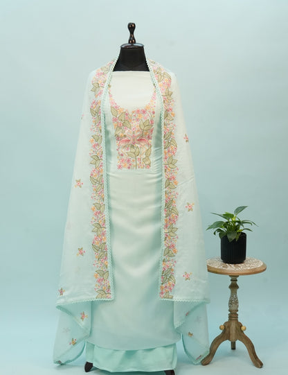 Roselle Aviya