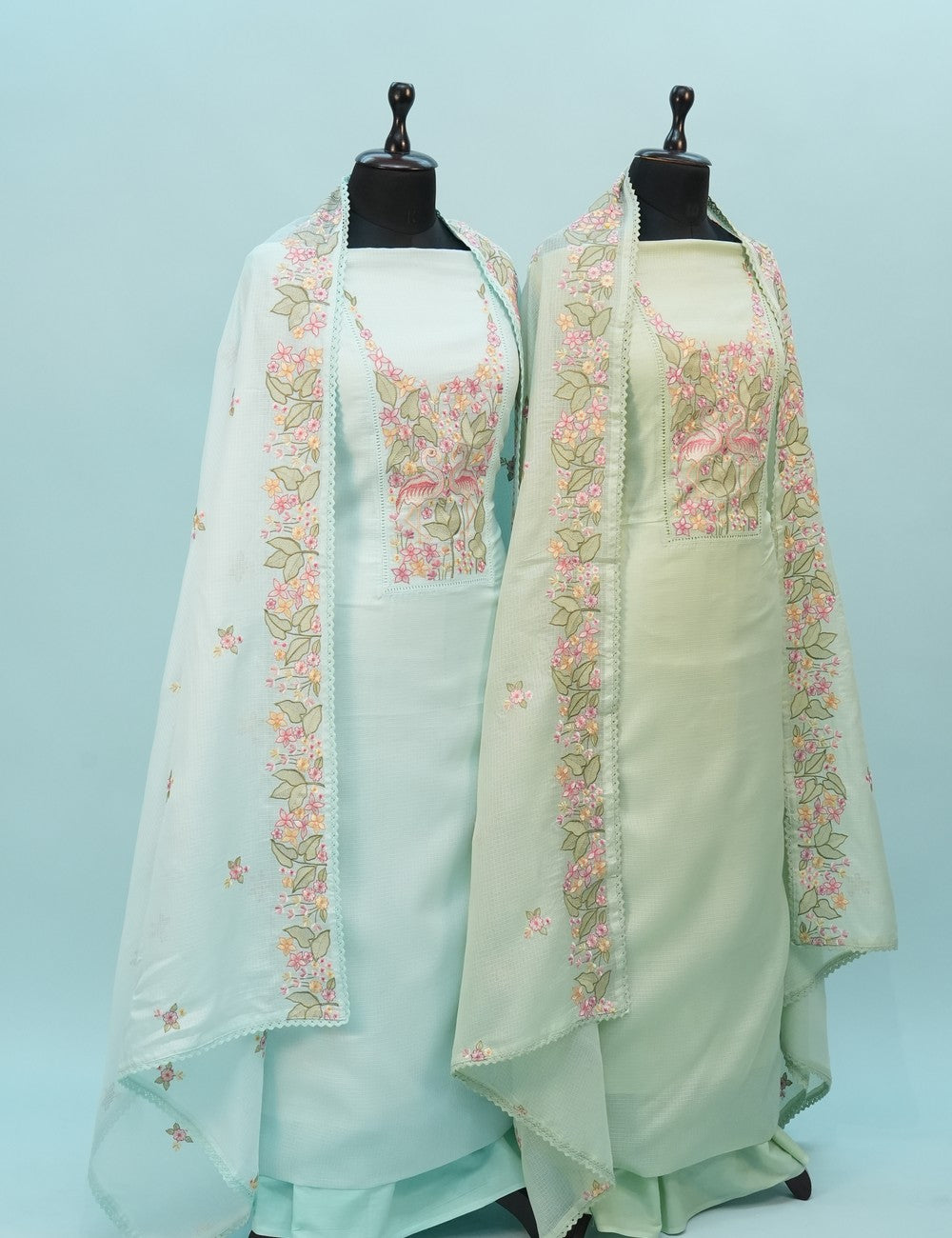 Roselle Aviya