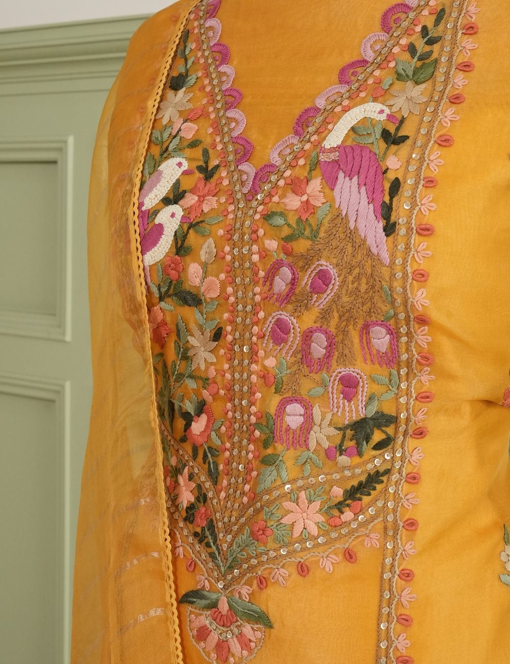 Rangrez Pakhi