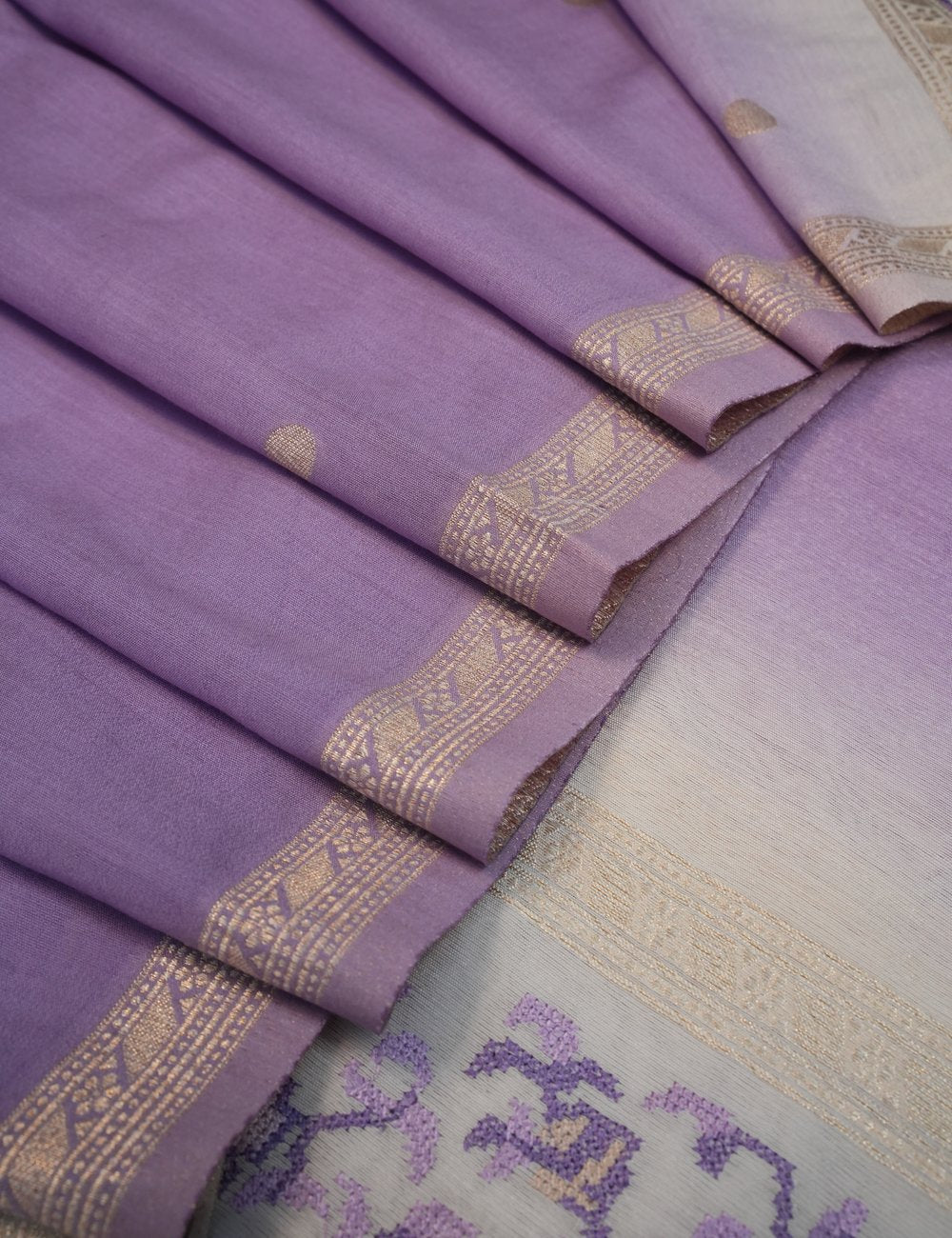 Lilac Aura