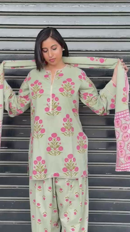 Mehndi Gulaab